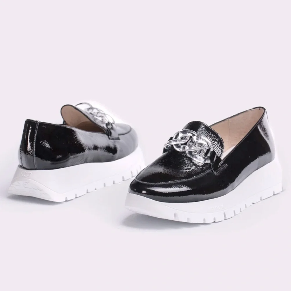 NWT A-2405 Platform Loafers in Black Patent Leather Size Euro 35